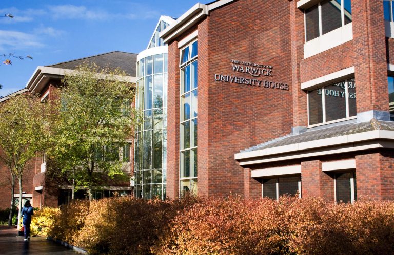 Warwick Üniversitesi
