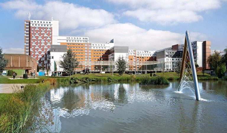 Aston Üniversitesi