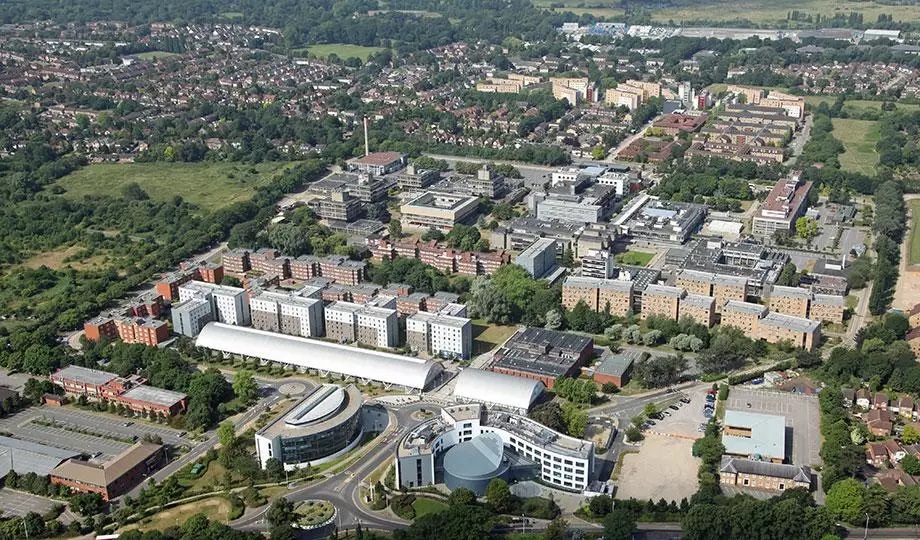 Brunel Universitesi Londra video
