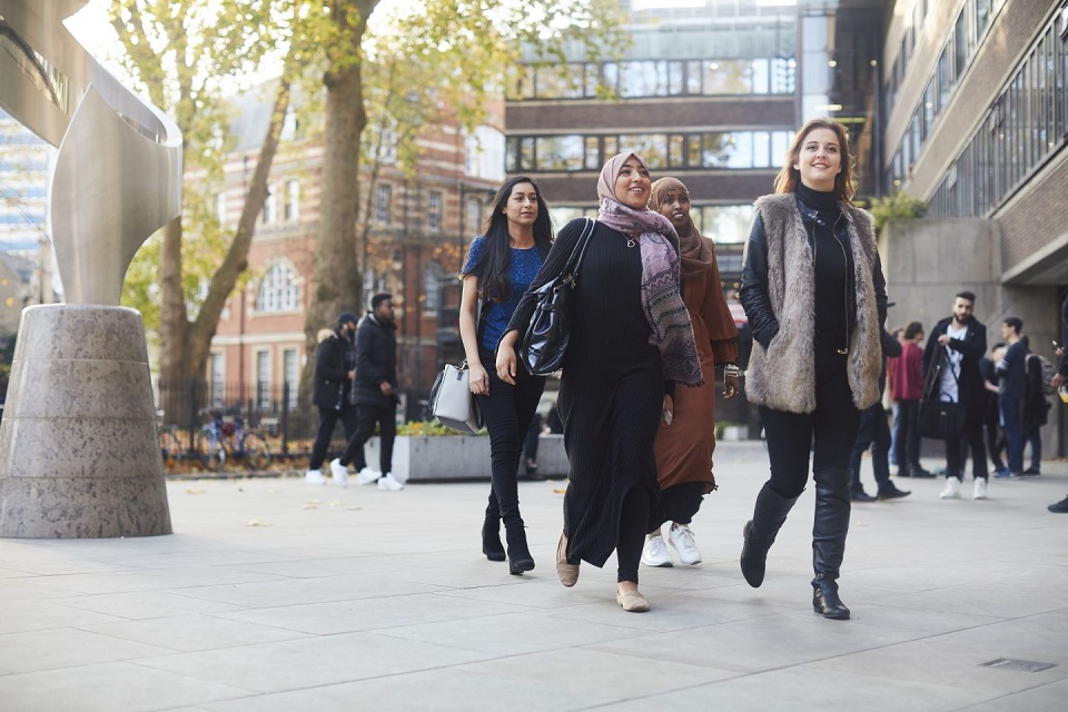 Londra Şehir Üniversitesi video