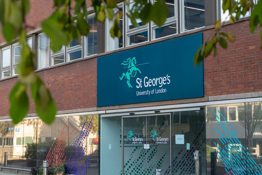 St George’s Londra Universitesi video